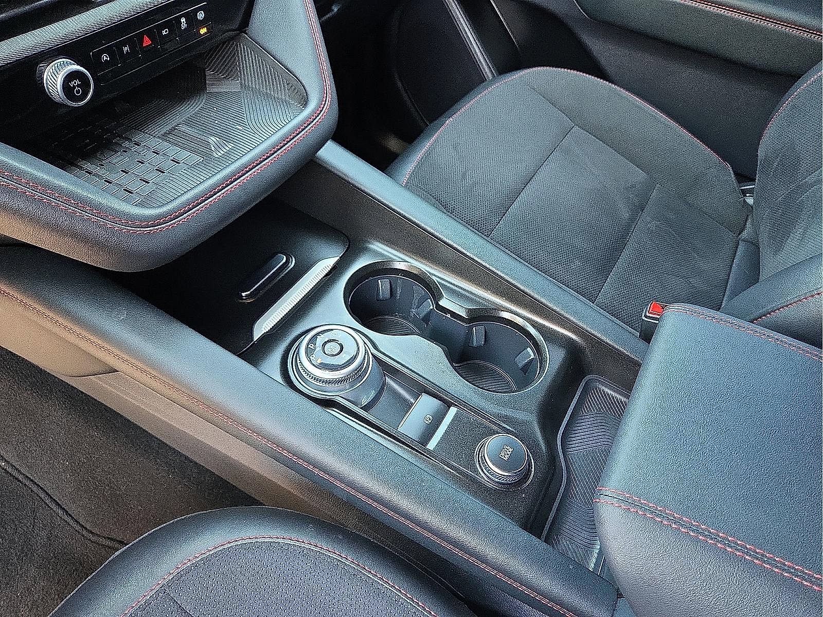 Certified 2025 Ford Explorer ST image 25