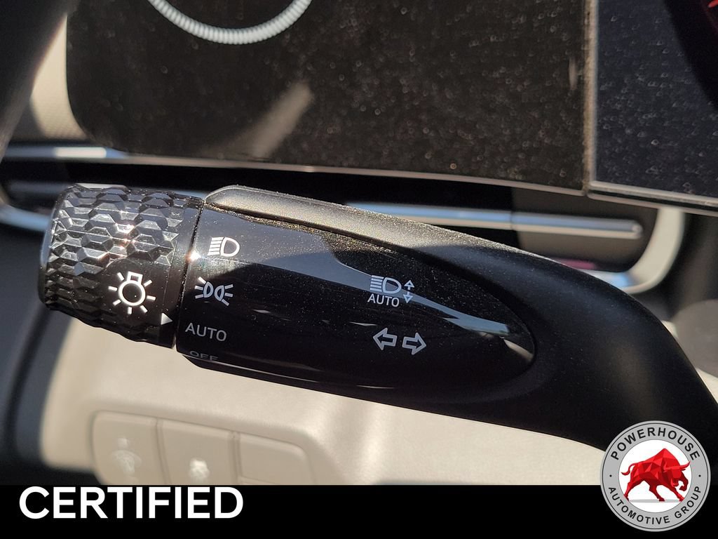 Used 2024 Hyundai Elantra SEL FWD image 30