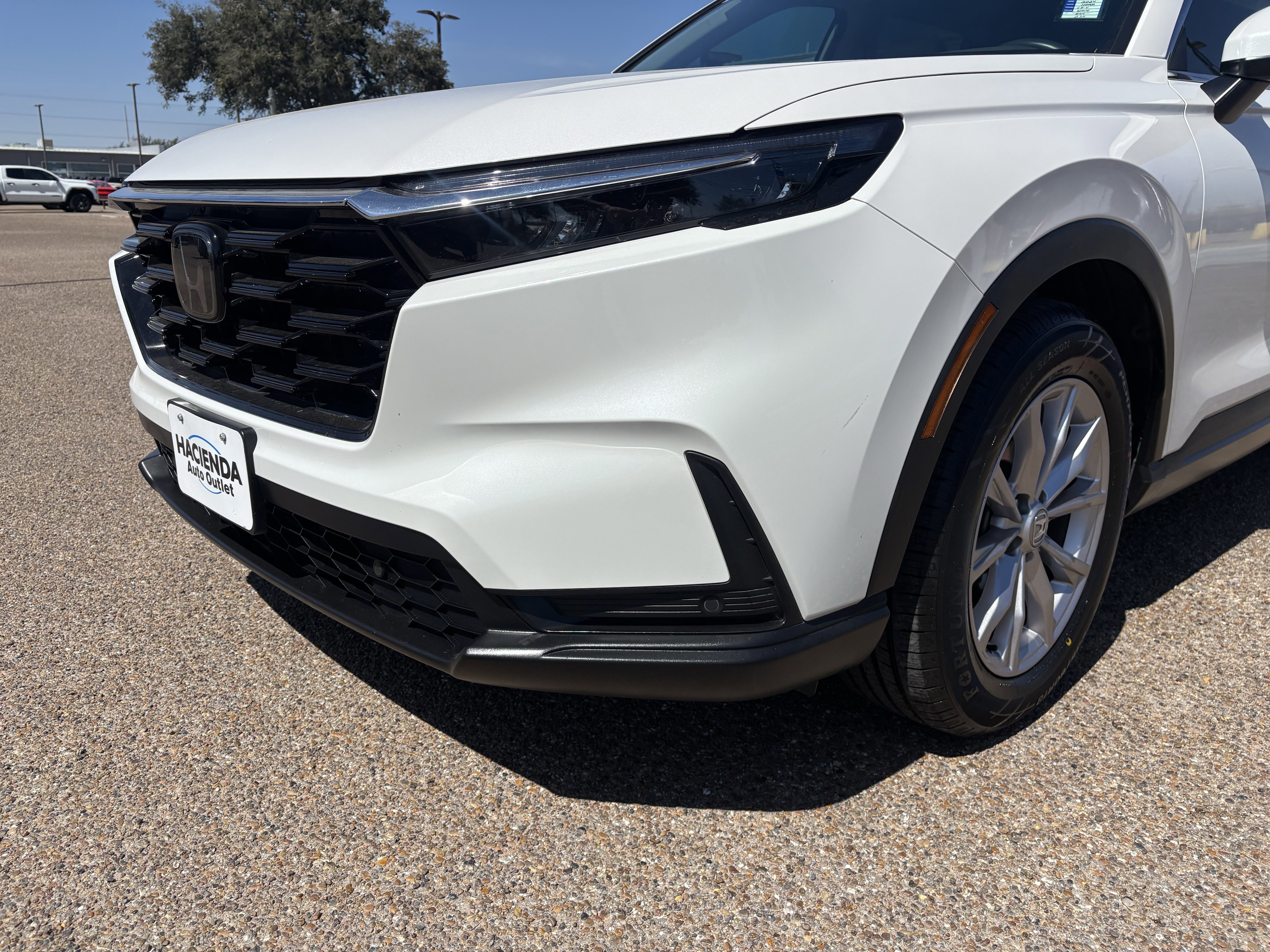 Used 2024 Honda CR-V EX-L image 2