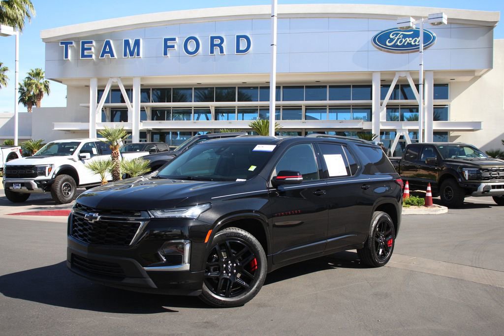 Used 2023 Chevrolet Traverse Premier w/ Redline Edition image 2