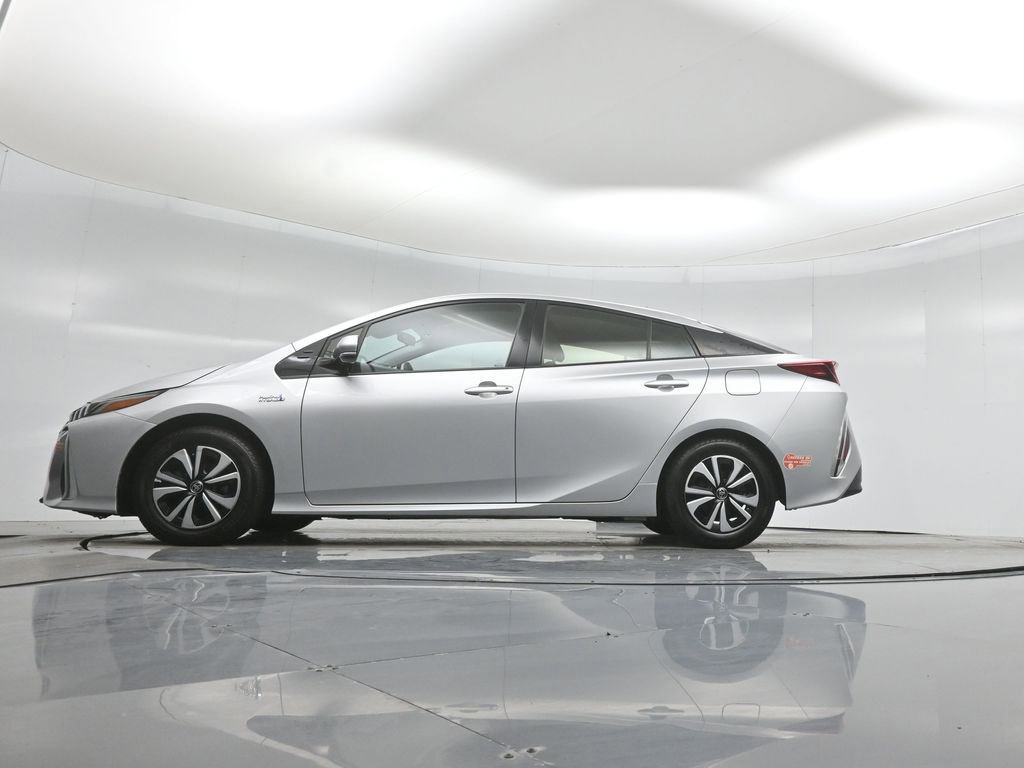 Used 2018 Toyota Prius Prime Plus w/ Carpet Mat Package FWD image 45