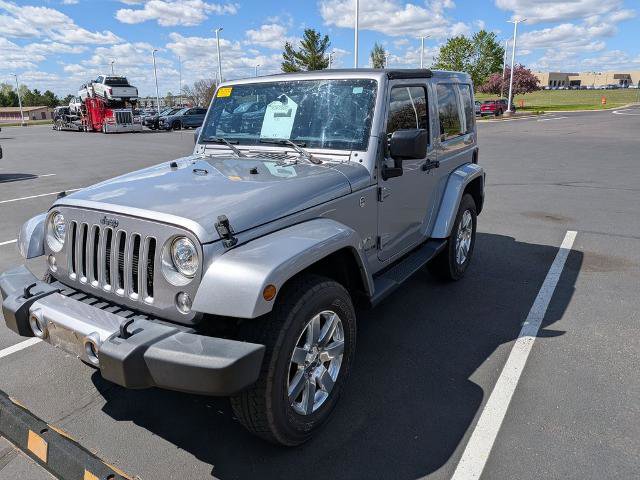 Used 2017 Jeep Wrangler Sahara AWD/4WD image 2