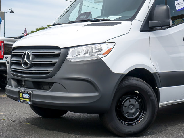 Used 2025 Mercedes-Benz Sprinter 2500 image 3