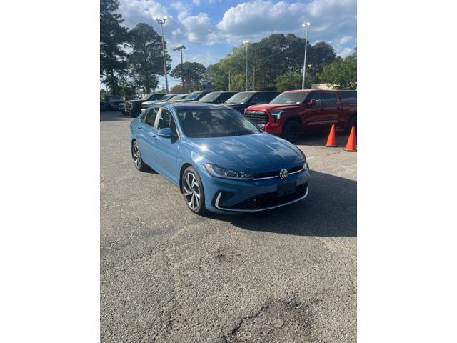 Used 2025 Volkswagen Jetta SEL image 7