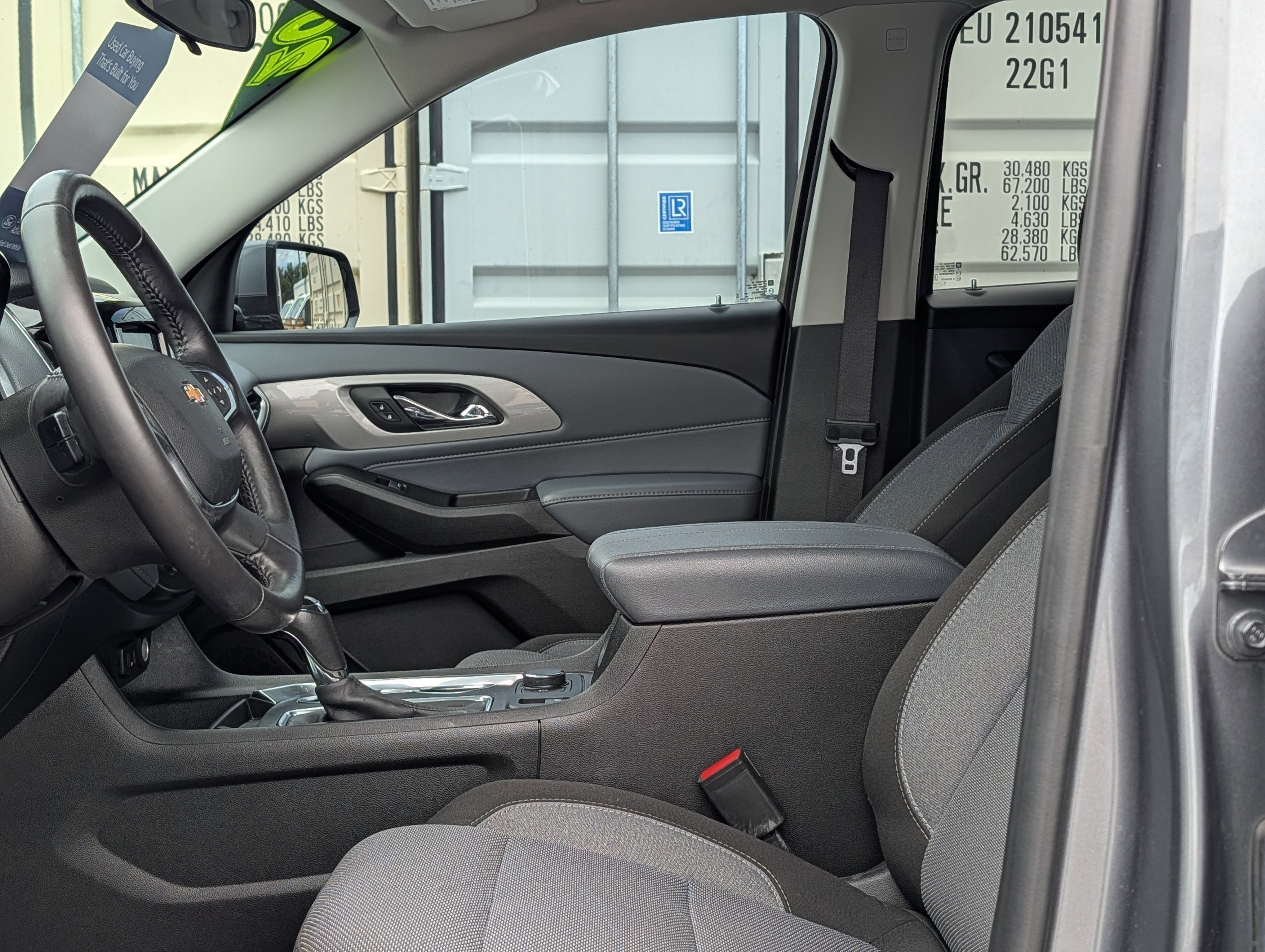 Used 2020 Chevrolet Traverse LT FWD image 21