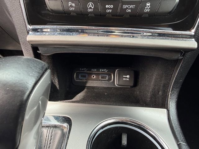 Used 2021 Jeep Grand Cherokee Laredo X image 30