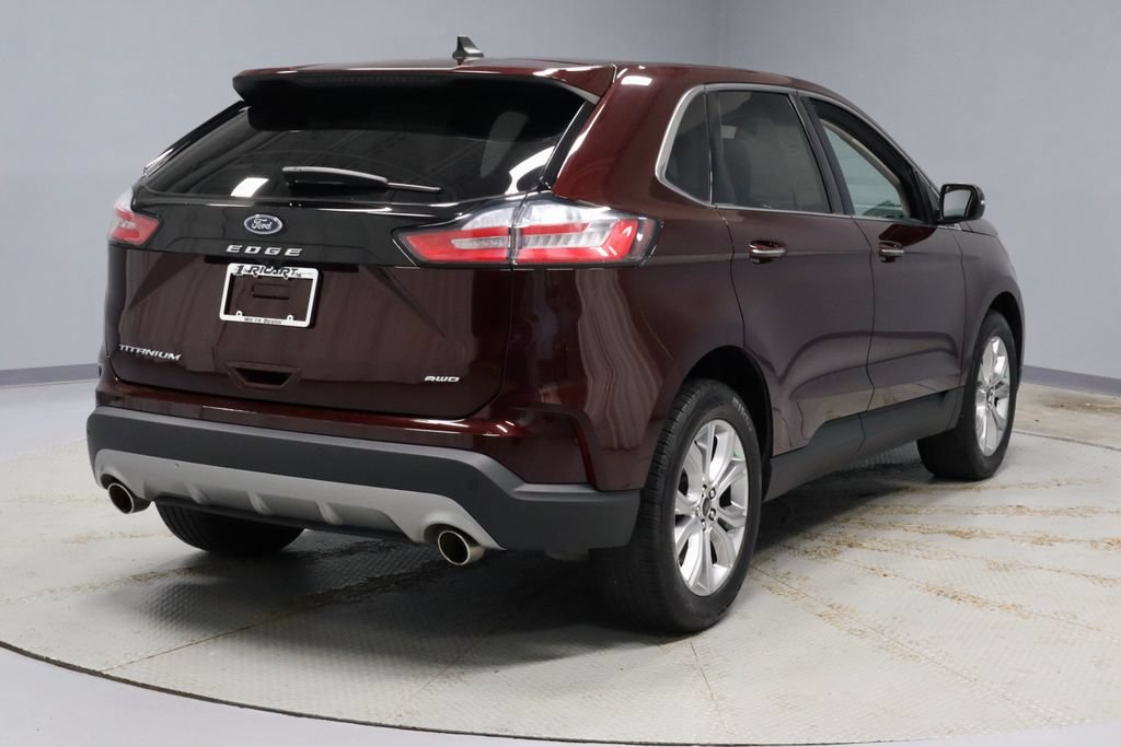 Certified 2024 Ford Edge Titanium AWD/4WD image 11