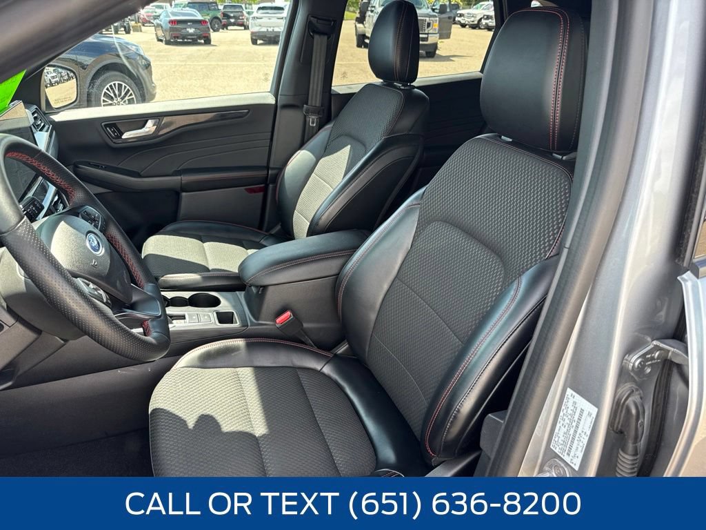 Certified 2023 Ford Escape ST-Line Elite AWD/4WD image 27