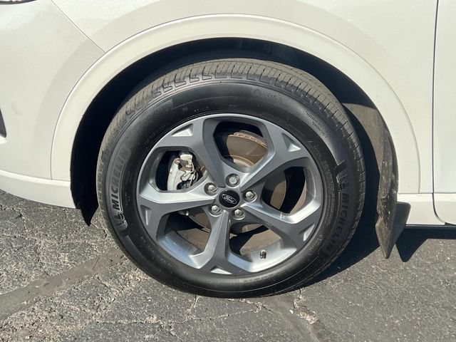Certified 2024 Ford Escape ST-Line w/ Tech Pack #1 AWD/4WD image 10