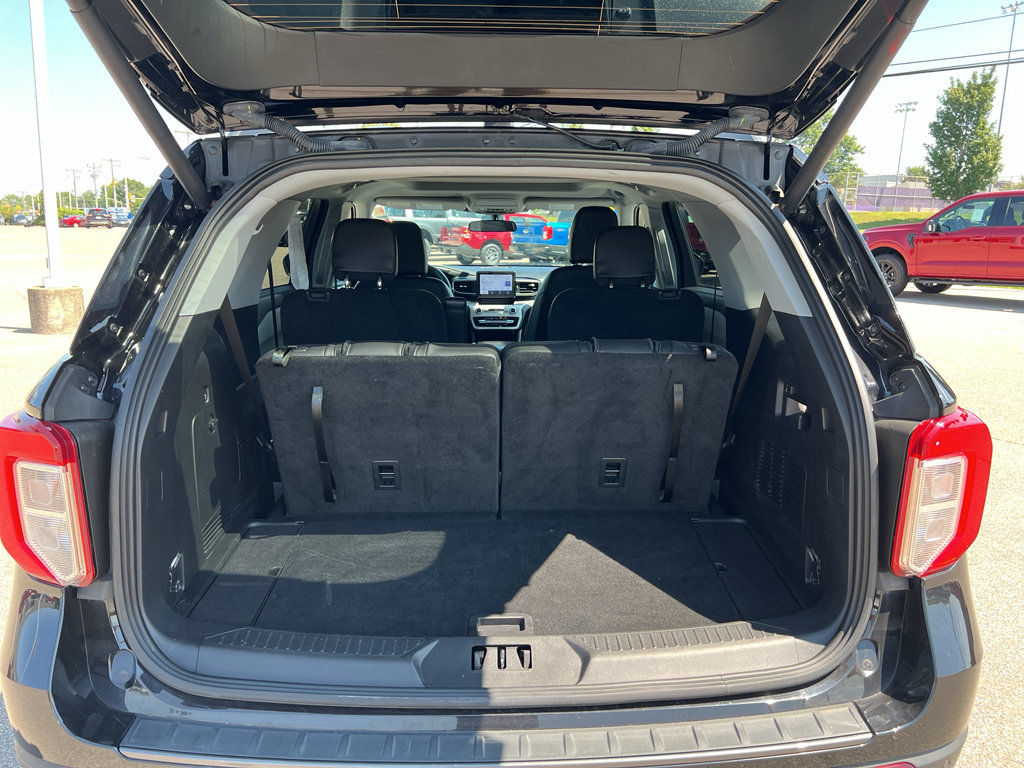 Certified 2024 Ford Explorer XLT w/ Equipment Group 202A AWD/4WD image 22