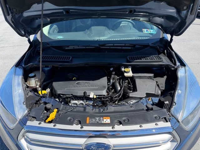 Certified 2018 Ford Escape SE w/ SE Sync 3 Package AWD/4WD image 21