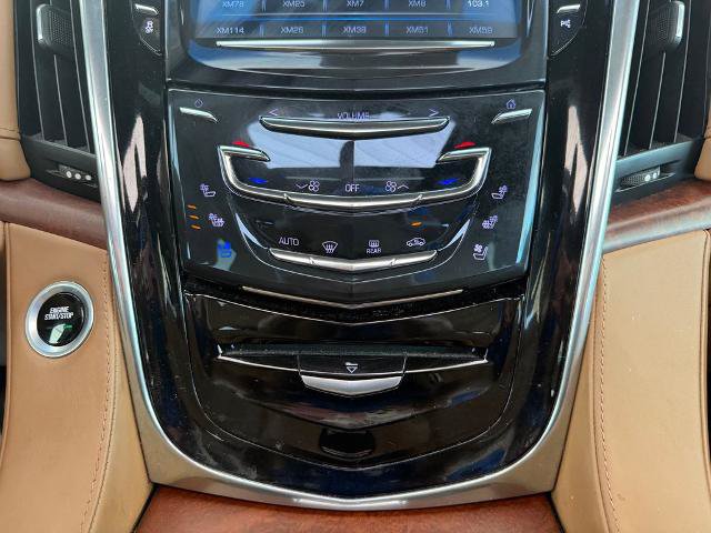 Used 2017 Cadillac Escalade Platinum AWD/4WD image 14