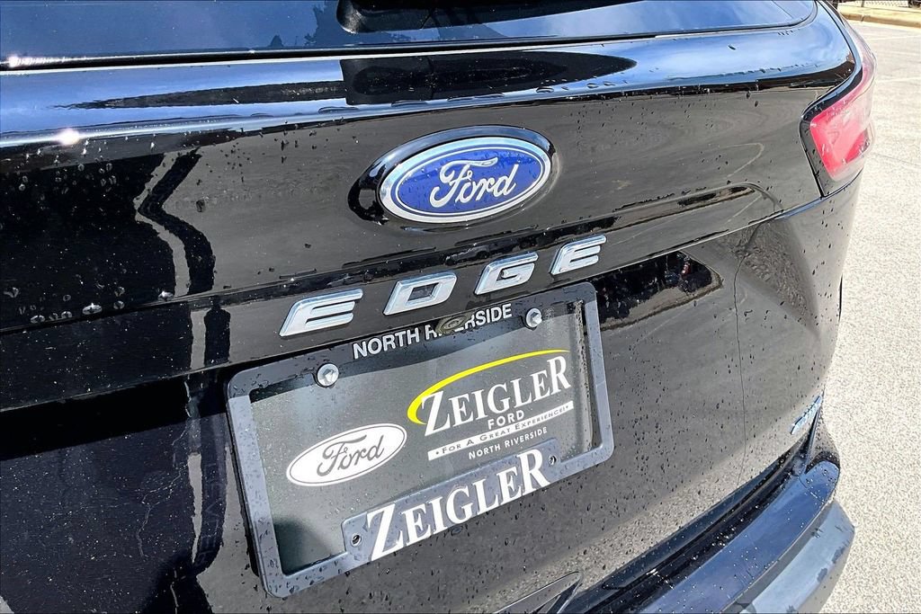 Certified 2023 Ford Edge SEL w/ Convenience Package AWD/4WD image 8