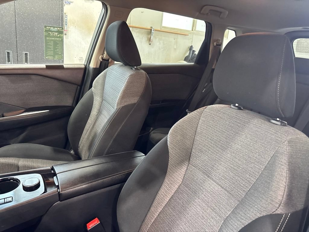 Used 2022 Nissan Rogue SV AWD/4WD image 19
