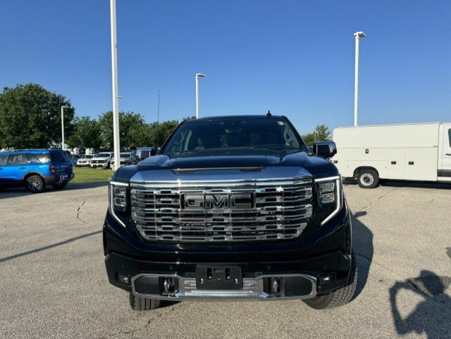 Used 2026 GMC Sierra 1500 Denali AWD/4WD image 2