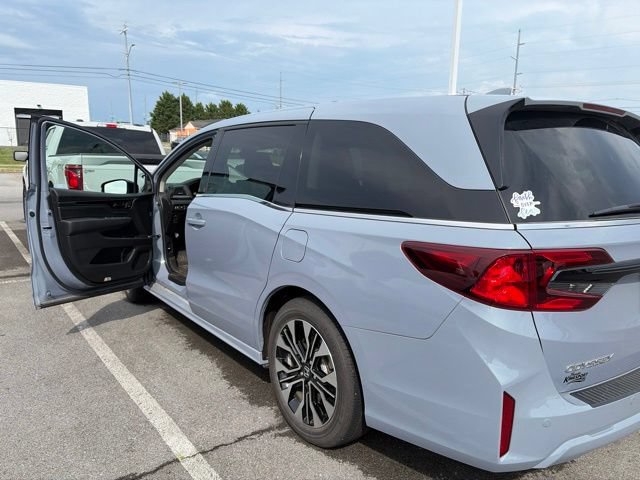 Used 2025 Honda Odyssey Elite image 10