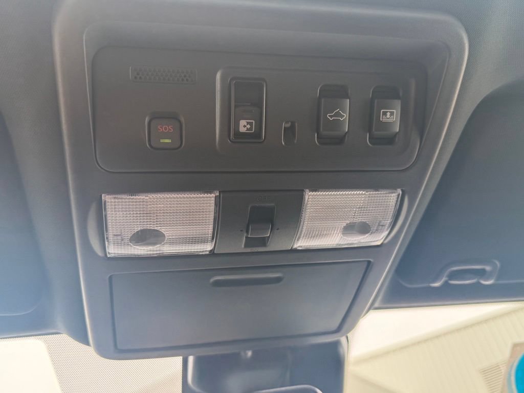 Used 2022 Nissan Titan PRO-4X w/ Pro-4x Convenience Package AWD/4WD image 28