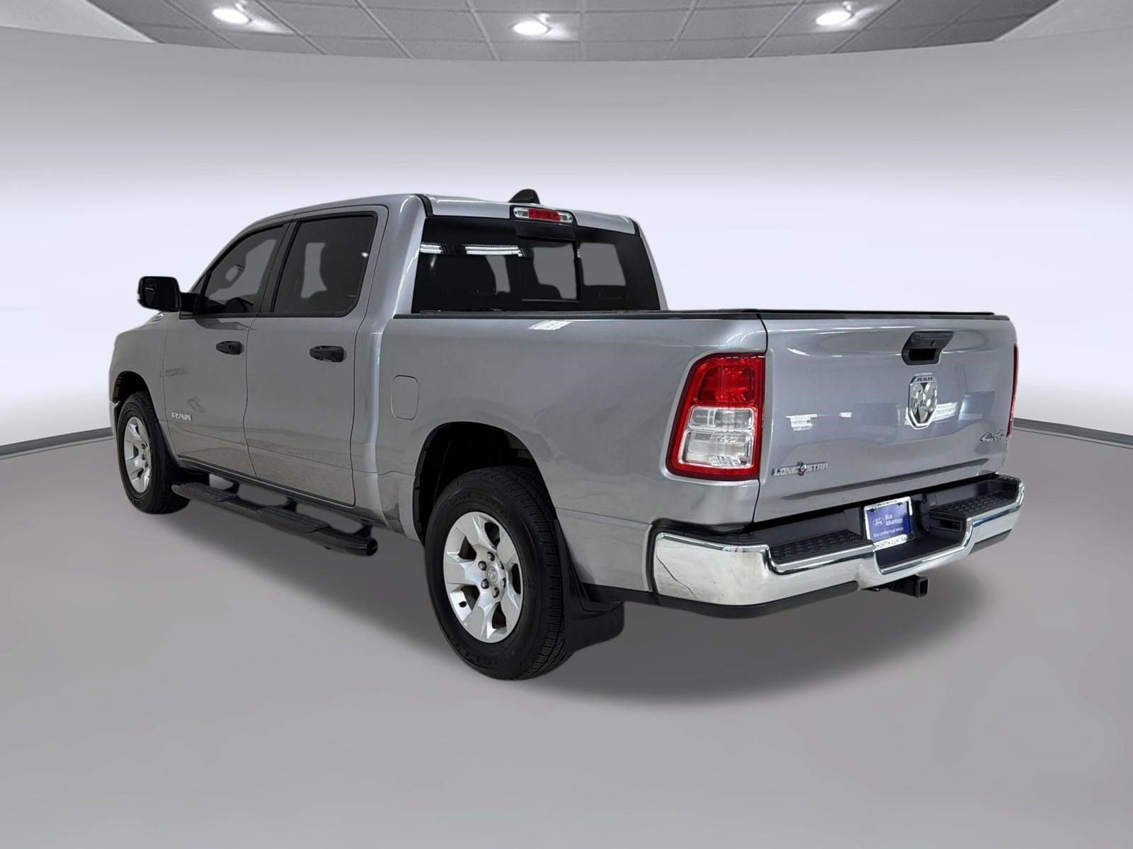Used 2023 RAM 1500 Lone Star AWD/4WD image 3