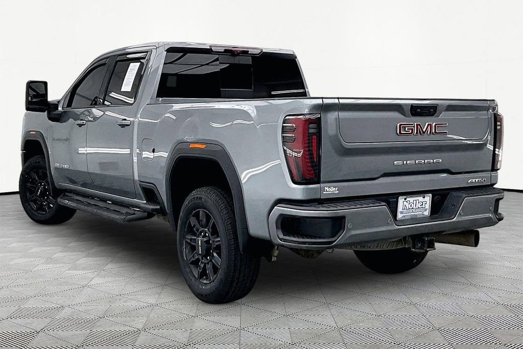 Used 2024 GMC Sierra 3500 AT4 w/ Technology Package AWD/4WD image 13