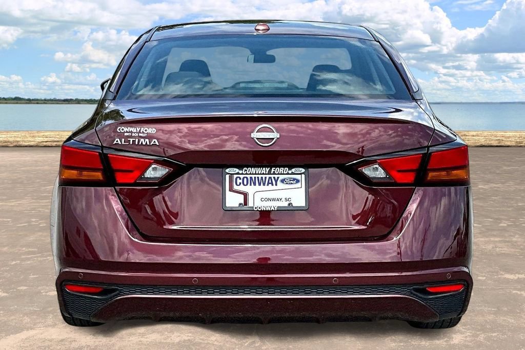Used 2025 Nissan Altima 2.5 SV FWD image 7