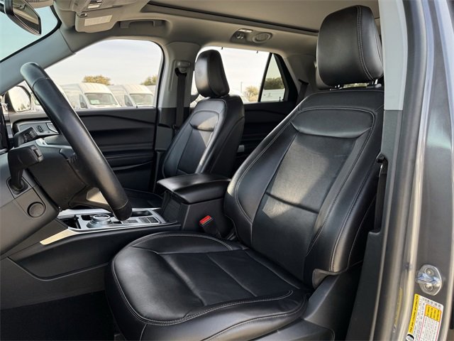 Certified 2021 Ford Explorer Limited w/ Equipment Group 301A image 28