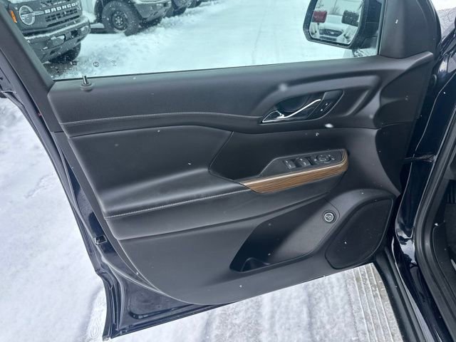 Used 2022 GMC Acadia SLE w/ Driver Convenience Package image 39