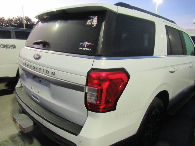 Certified 2022 Ford Expedition XLT RWD image 4