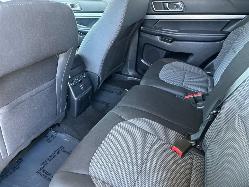 Certified 2019 Ford Explorer XLT w/ Class III Trailer Tow Package AWD/4WD image 11