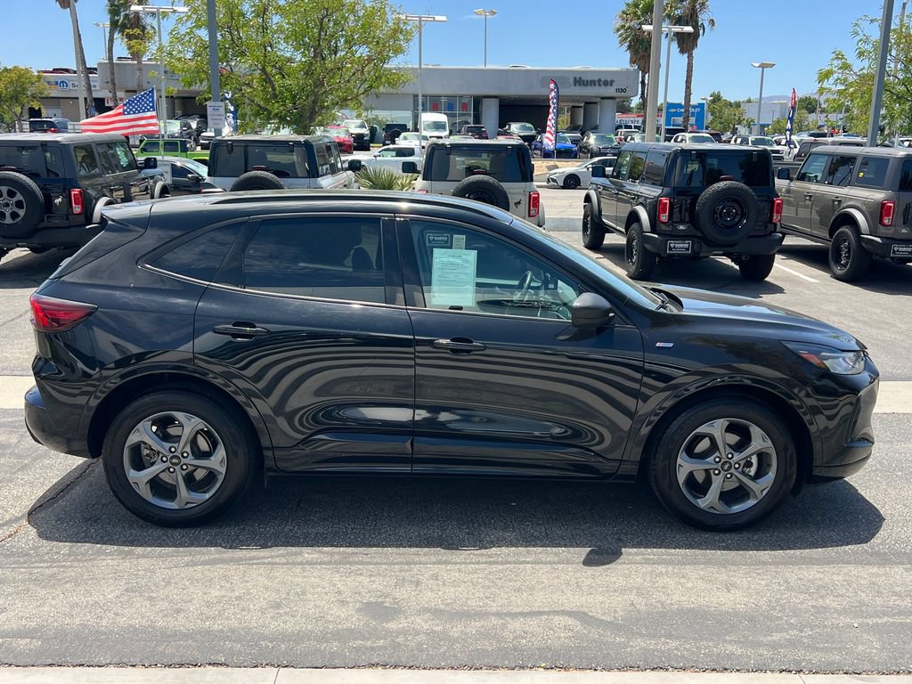 Certified 2024 Ford Escape ST-Line FWD image 9