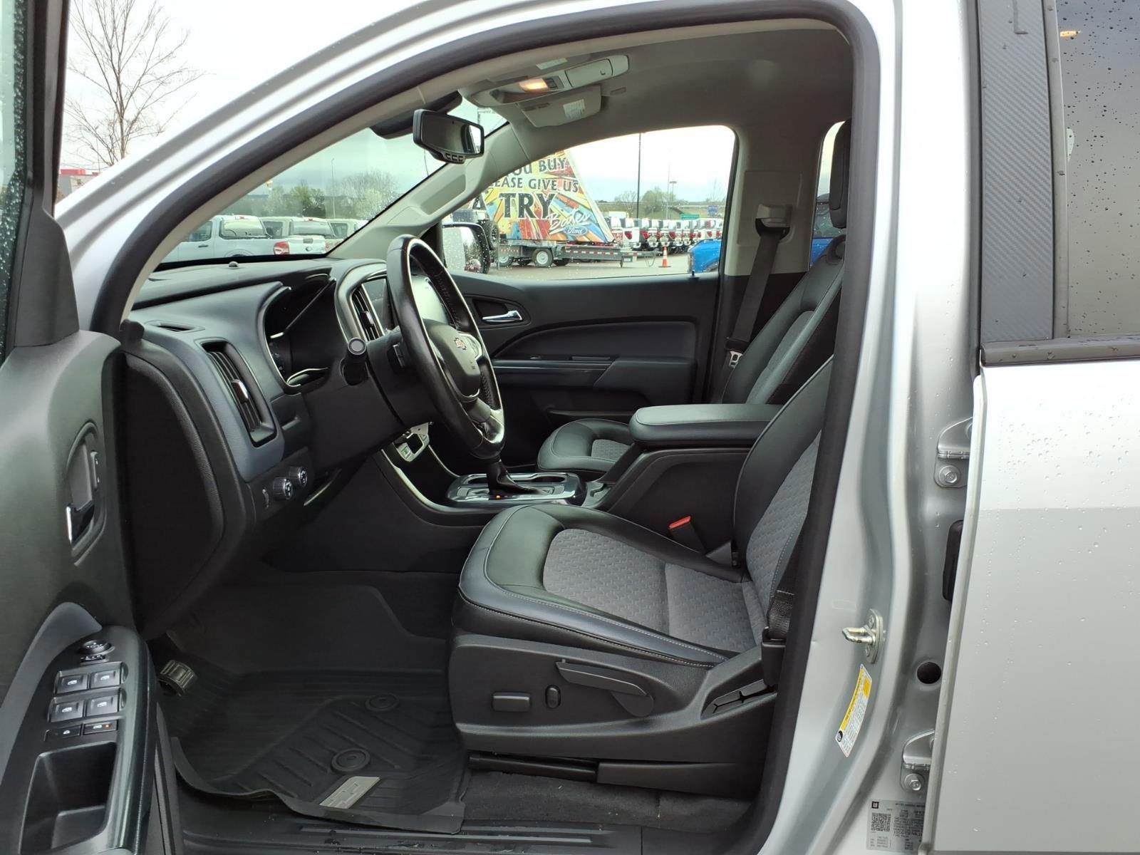 Used 2020 Chevrolet Colorado Z71 image 11