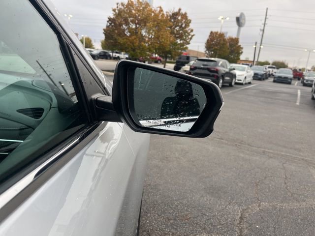 Used 2022 Chevrolet Equinox Premier image 11