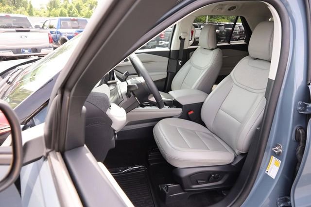 Certified 2025 Ford Explorer Active w/ Active Comfort Package AWD/4WD image 9