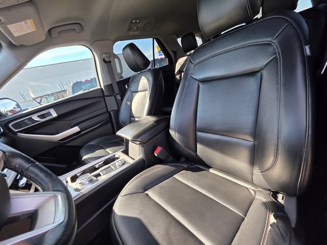 Certified 2020 Ford Explorer XLT w/ Equipment Group 202A AWD/4WD image 24