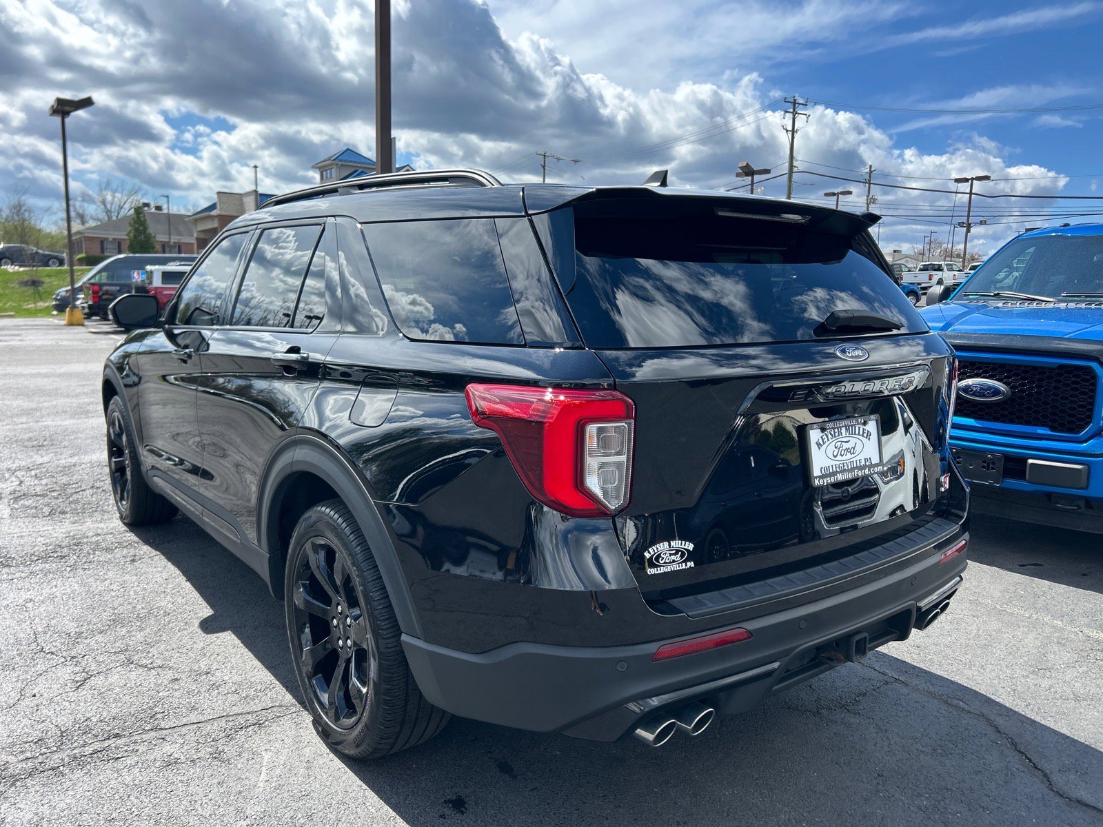 Certified 2023 Ford Explorer ST w/ Equipment Group 401A image 11