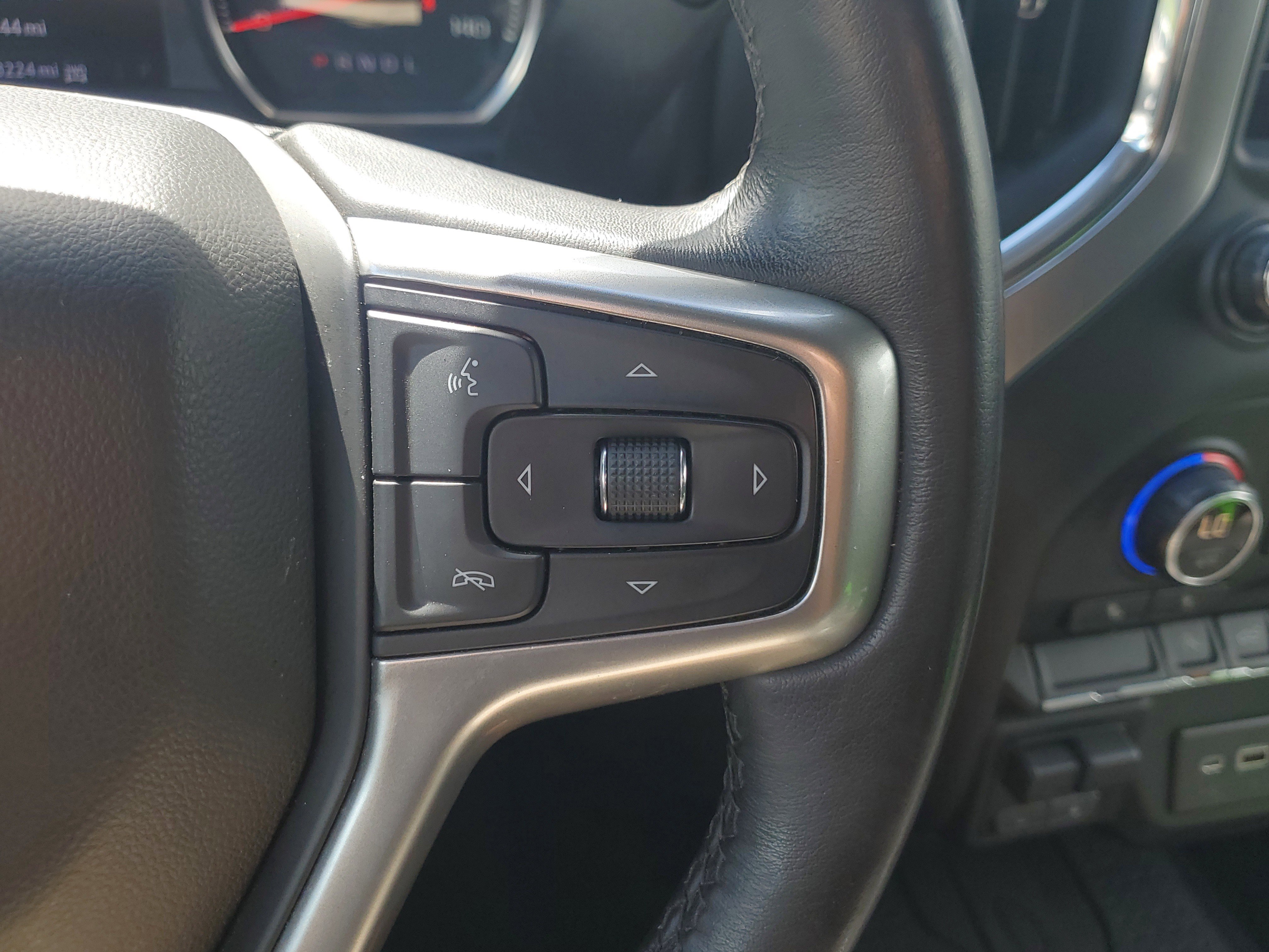 Used 2020 Chevrolet Silverado 1500 LT w/ All-Star Edition image 24