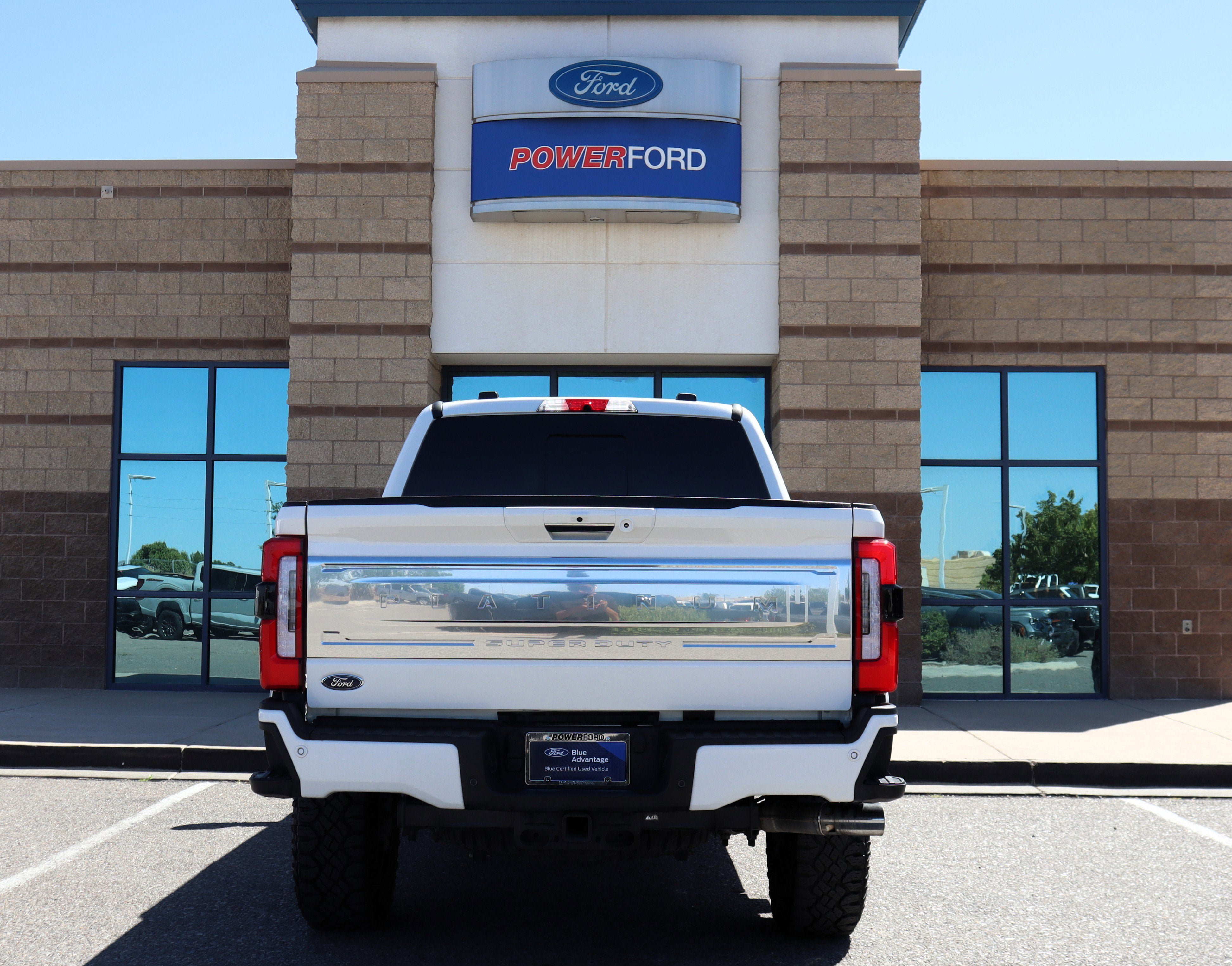Certified 2024 Ford F350 Platinum w/ Tremor Off-Road Package AWD/4WD image 7