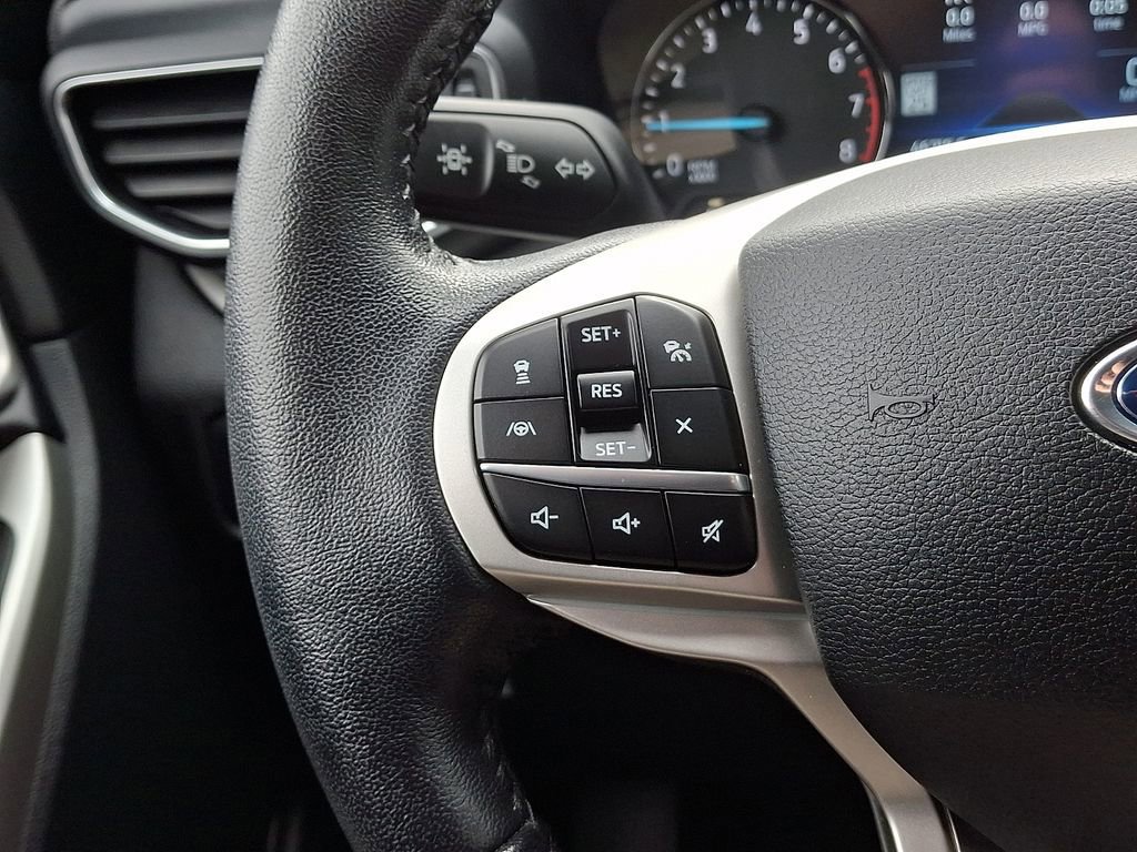 Certified 2021 Ford Explorer XLT w/ Equipment Group 202A image 22