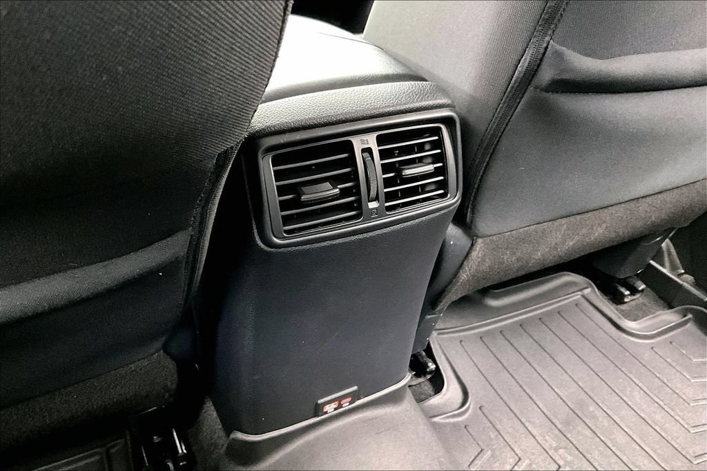 Used 2020 Nissan Rogue SV w/ Premium Package AWD/4WD image 33