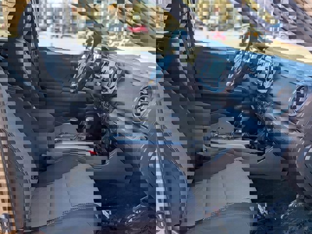 Used 2020 Toyota Tacoma TRD Off-Road image 38