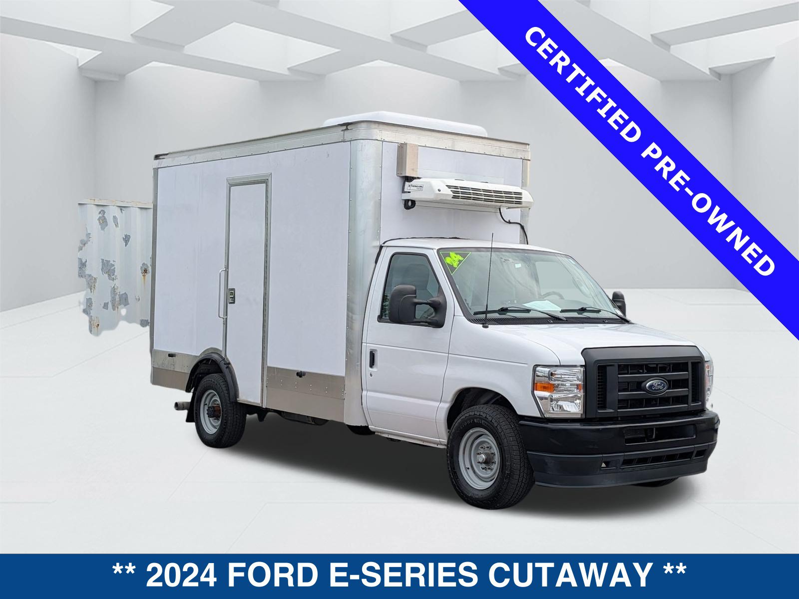Certified 2024 Ford E-350 and Econoline 350 Super Duty w/ Power Windows & Locks Group RWD image 4