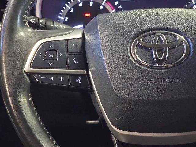 Used 2024 Toyota Highlander AWD image 22