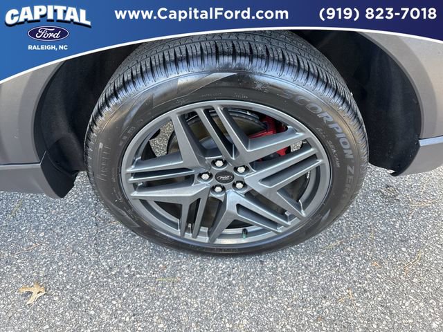 Certified 2025 Ford Explorer ST-Line w/ ST-Line Street Pack image 13