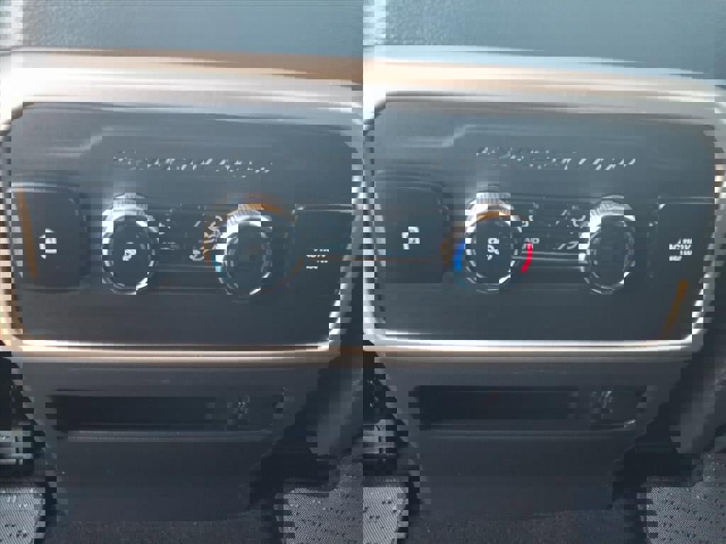 Certified 2024 Ford Expedition Max XLT image 19