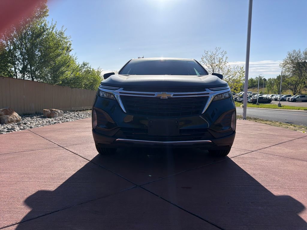 Used 2024 Chevrolet Equinox LT image 2