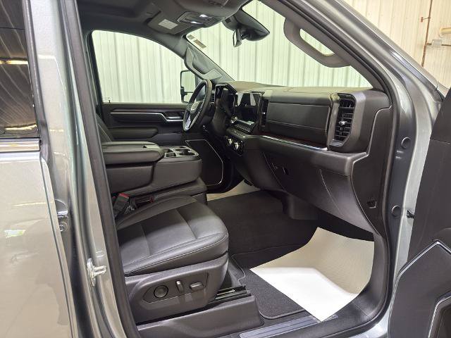 Used 2025 GMC Sierra 2500 SLT AWD/4WD image 30