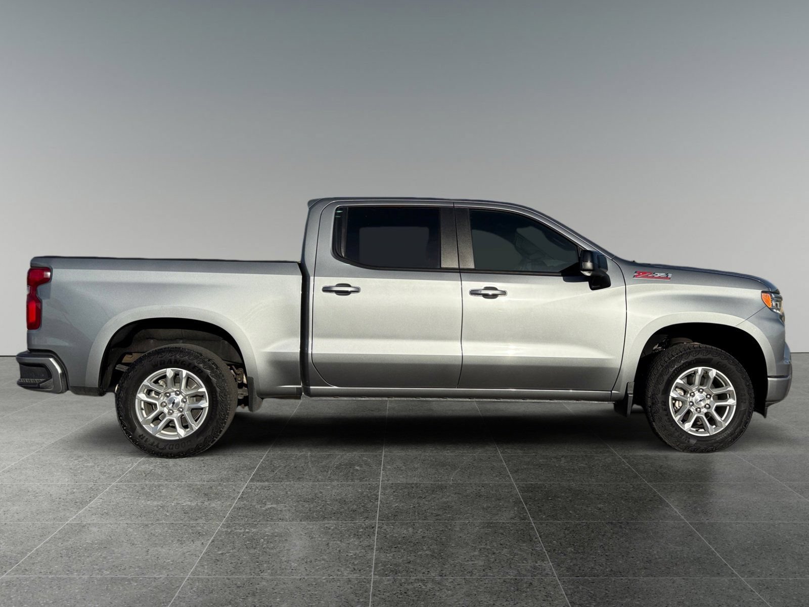 Used 2024 Chevrolet Silverado 1500 RST AWD/4WD image 8
