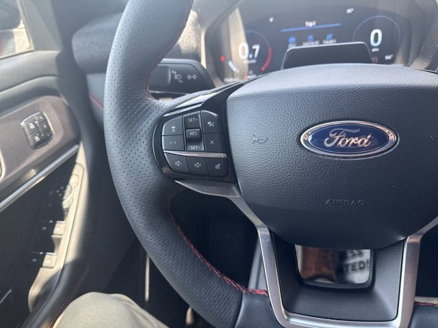 Certified 2025 Ford Explorer ST-Line w/ Premium Package RWD image 21