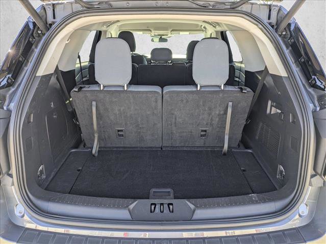 Certified 2025 Ford Explorer Active image 9