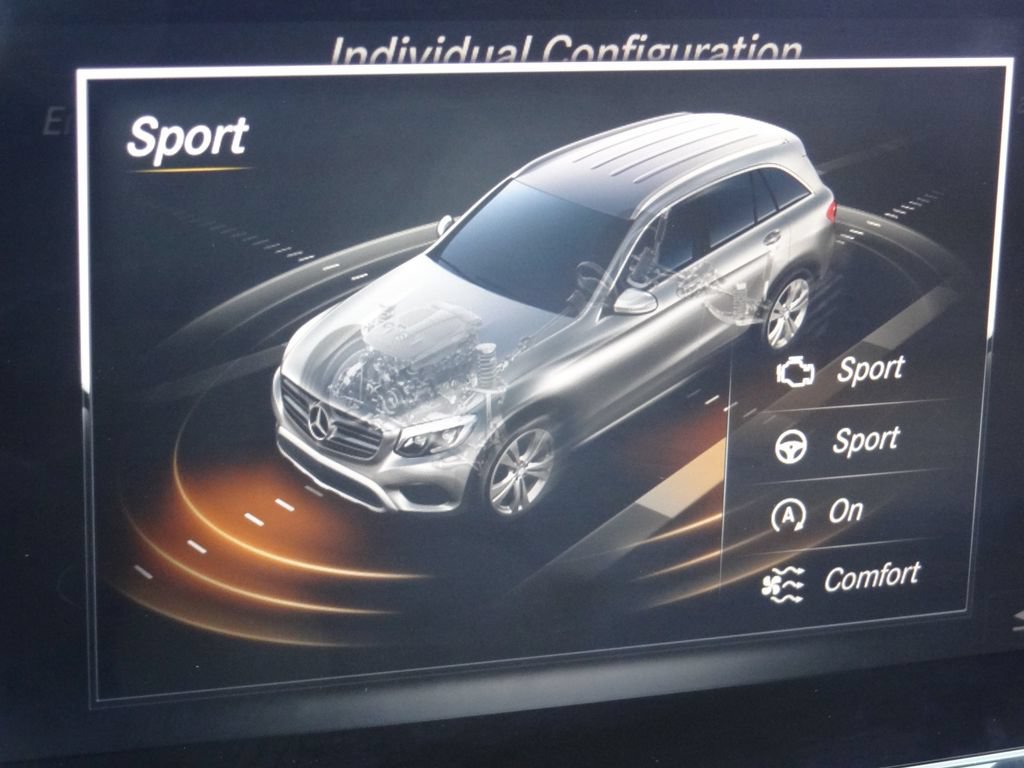 Used 2017 Mercedes-Benz GLC 300 4MATIC image 31