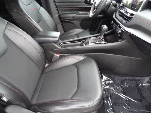 Used 2025 Jeep Compass Trailhawk AWD/4WD image 13